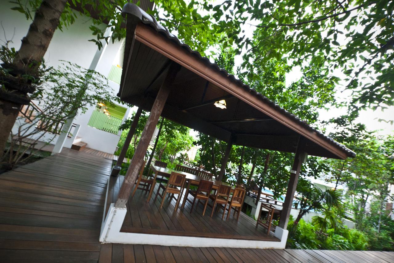 Tree House Hotel Sisaket Kültér fotó