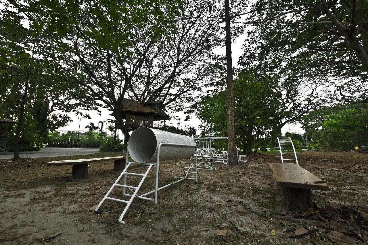 Tree House Hotel Sisaket Kültér fotó