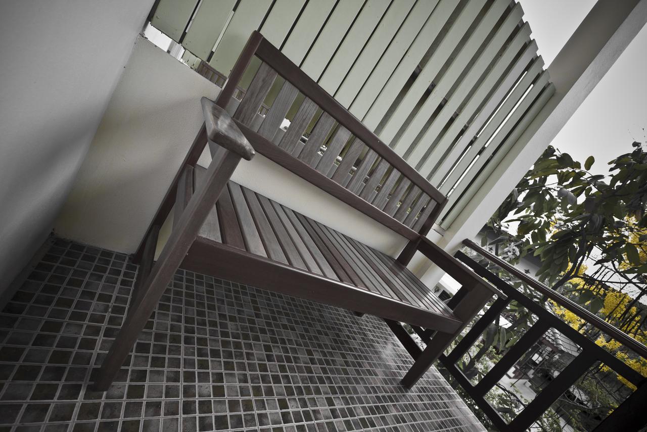 Tree House Hotel Sisaket Kültér fotó