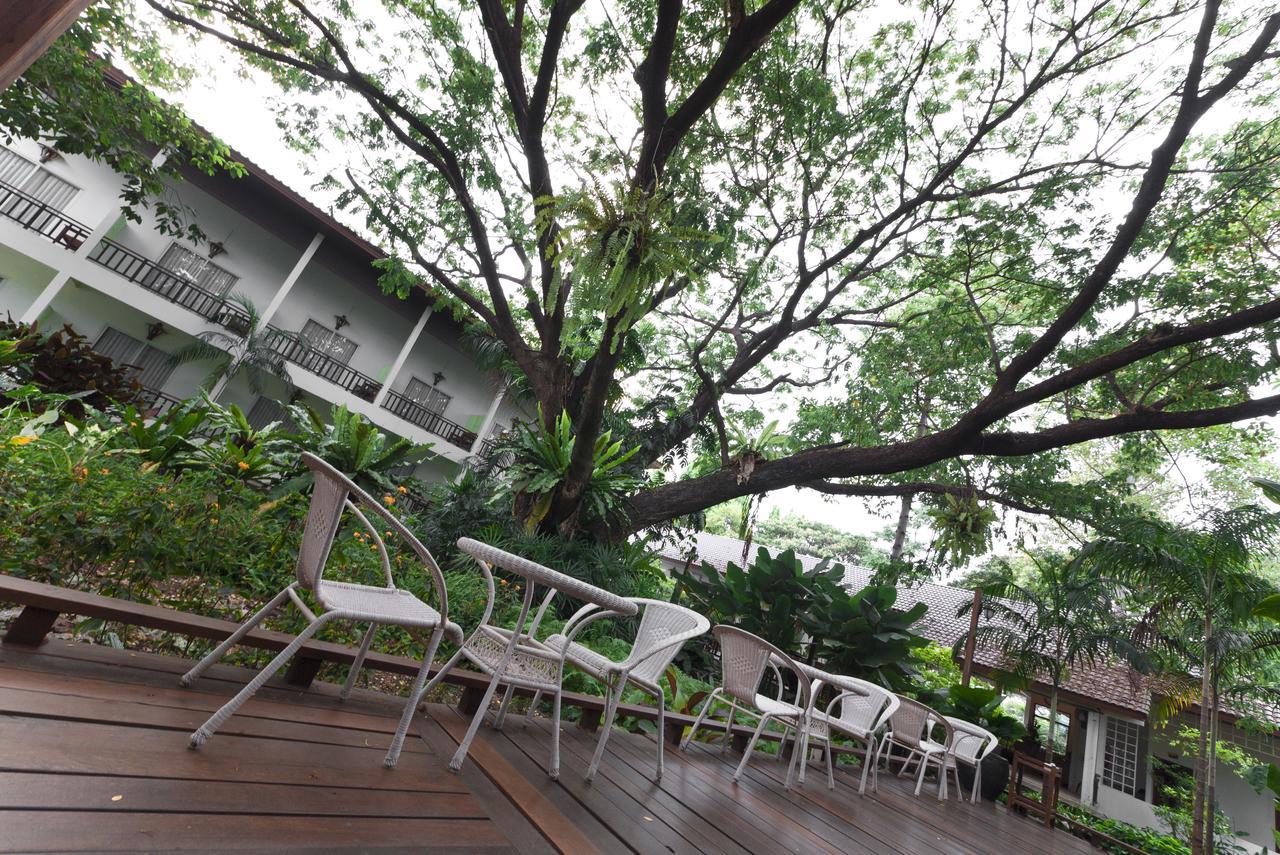 Tree House Hotel Sisaket Kültér fotó