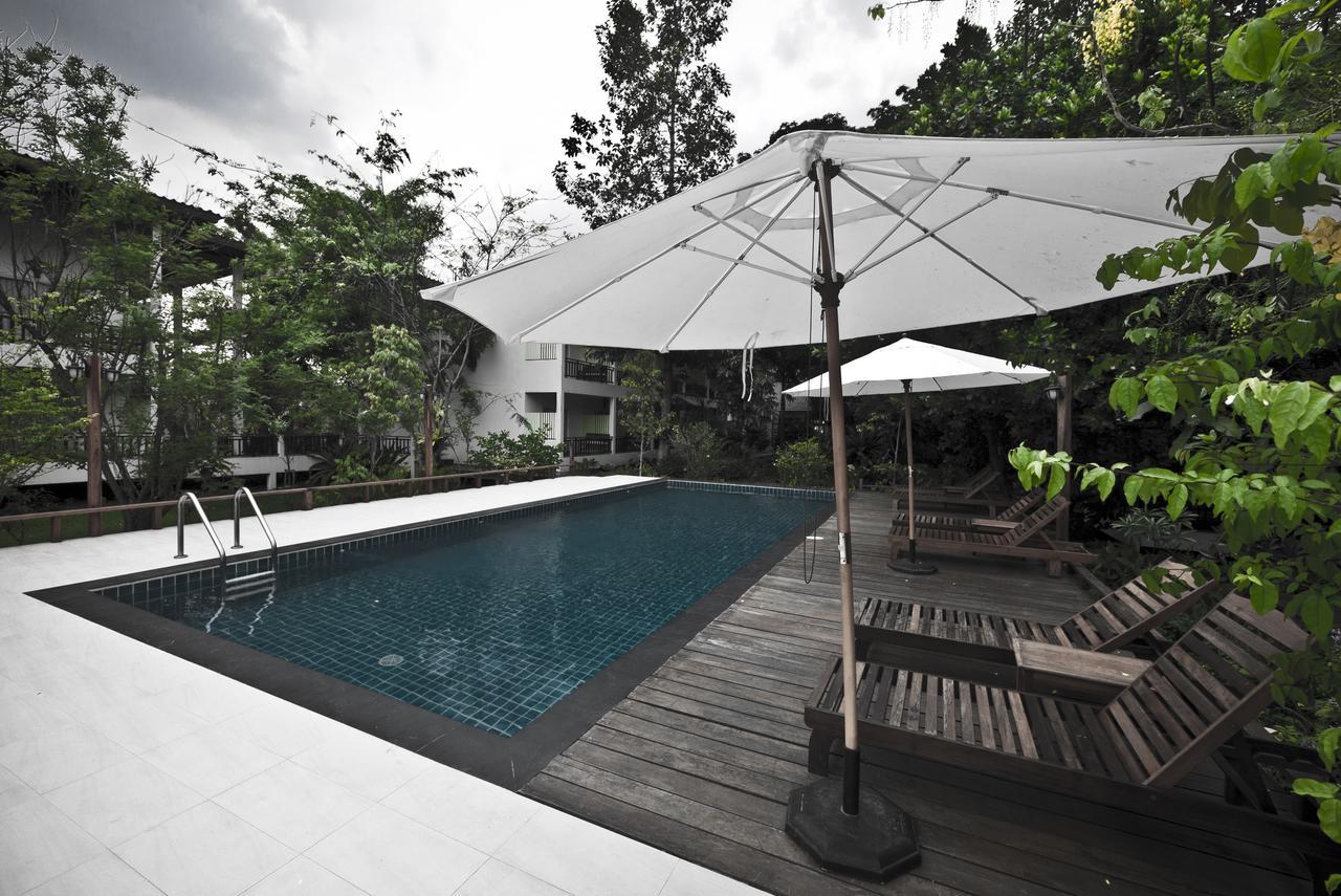 Tree House Hotel Sisaket Kültér fotó