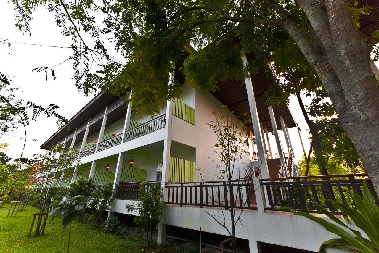 Tree House Hotel Sisaket Kültér fotó